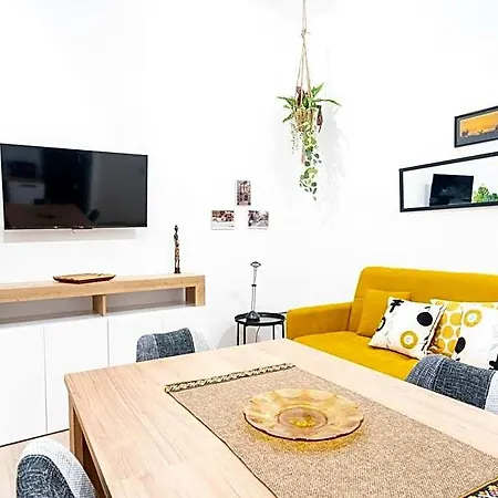 Apartment Harmony - Via Bottego - Fra Centro Storico E Mare